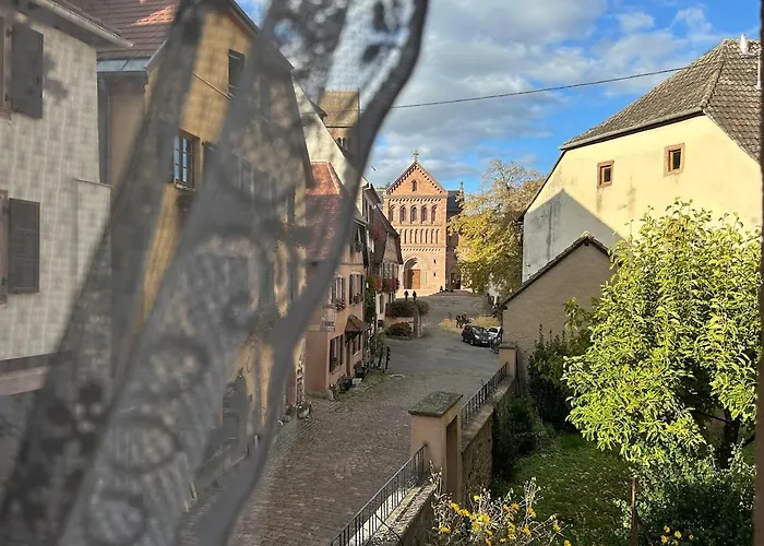 Holiday home Maison Alsacienne Sur La Route Des Vins Gueberschwihr